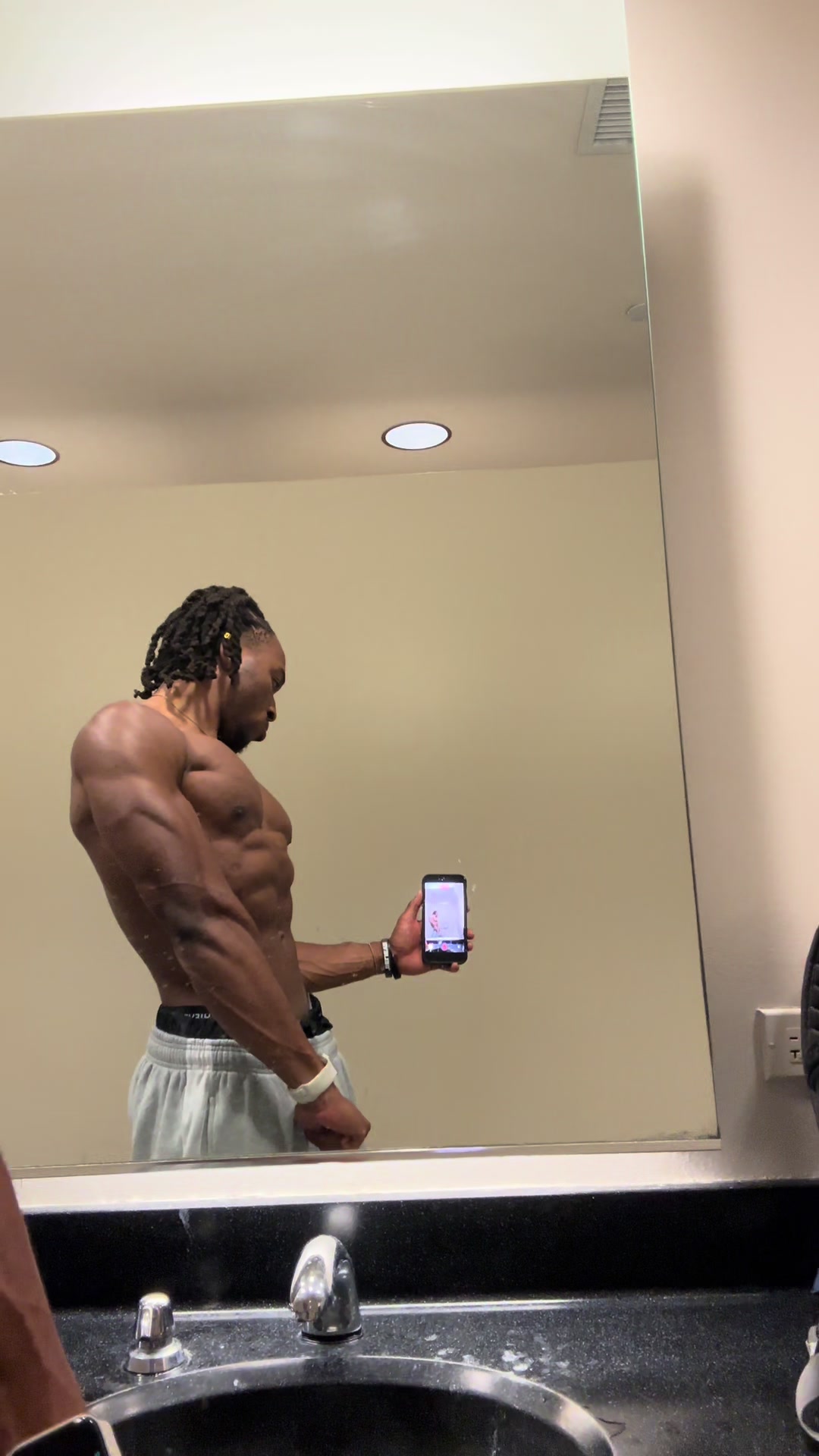 @ikeonic_lifts