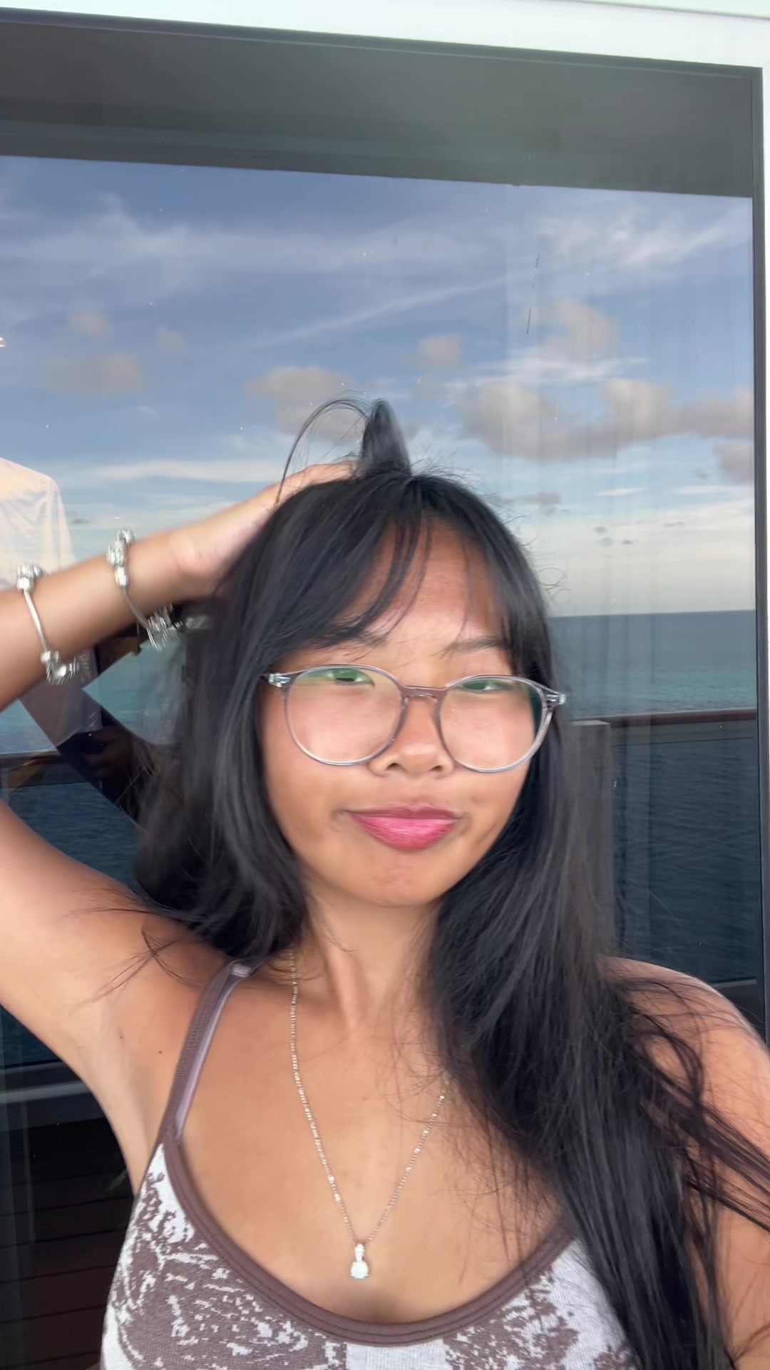 @bella