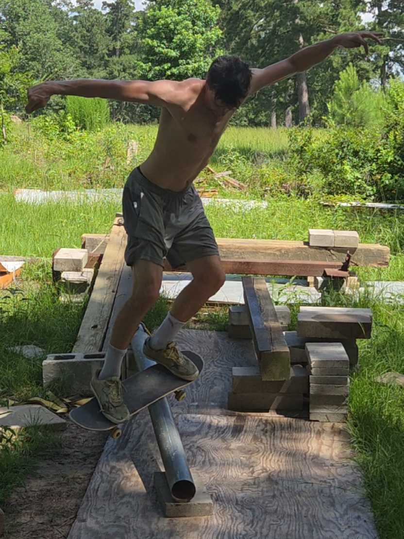 @Jason / skateboarding