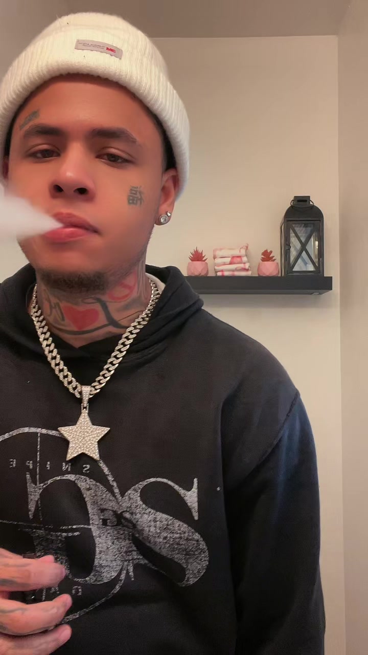 @&bull;R E L L O&bull; 🧿