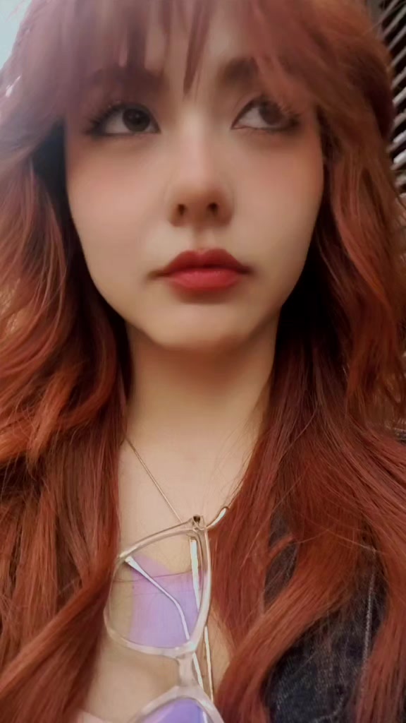@𝐶ℎ𝑒𝑟𝑟𝑦𝐵𝑜𝑚𝑏