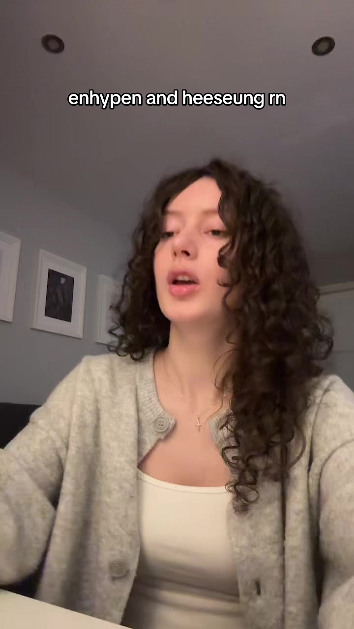 @nicole