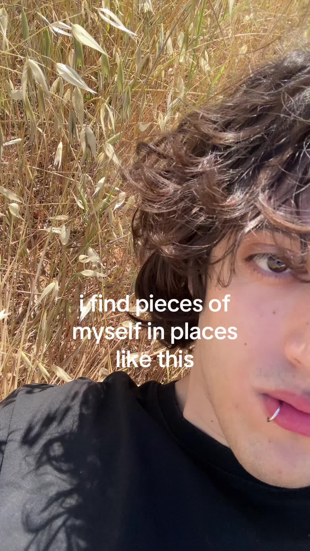 @︎