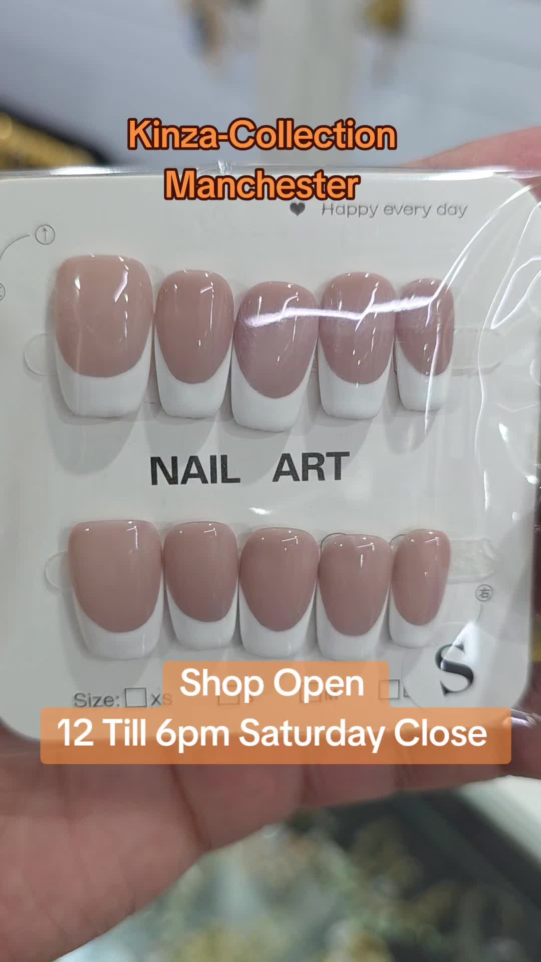@Kinza Nails