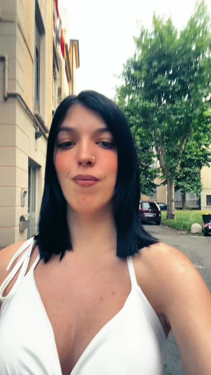 @chiaraleone
