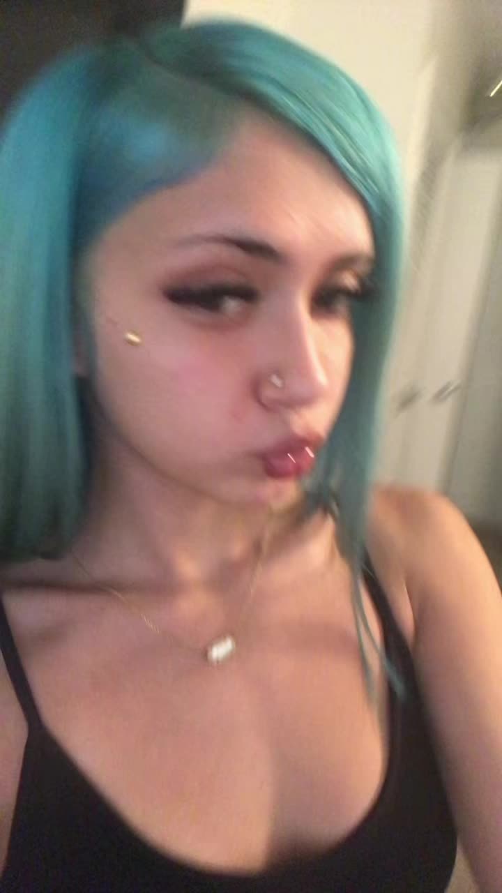 @⃟
