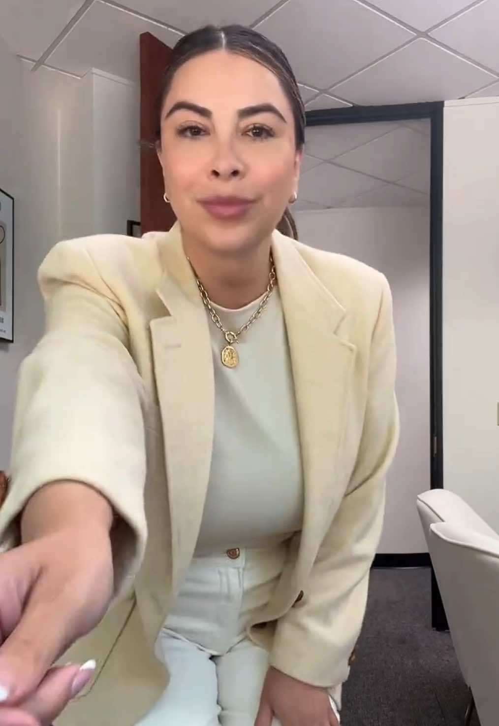 @Vanessa | Latina Lawyer