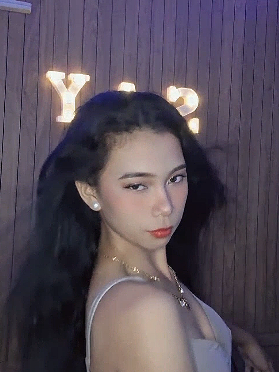 @Yas 🦖