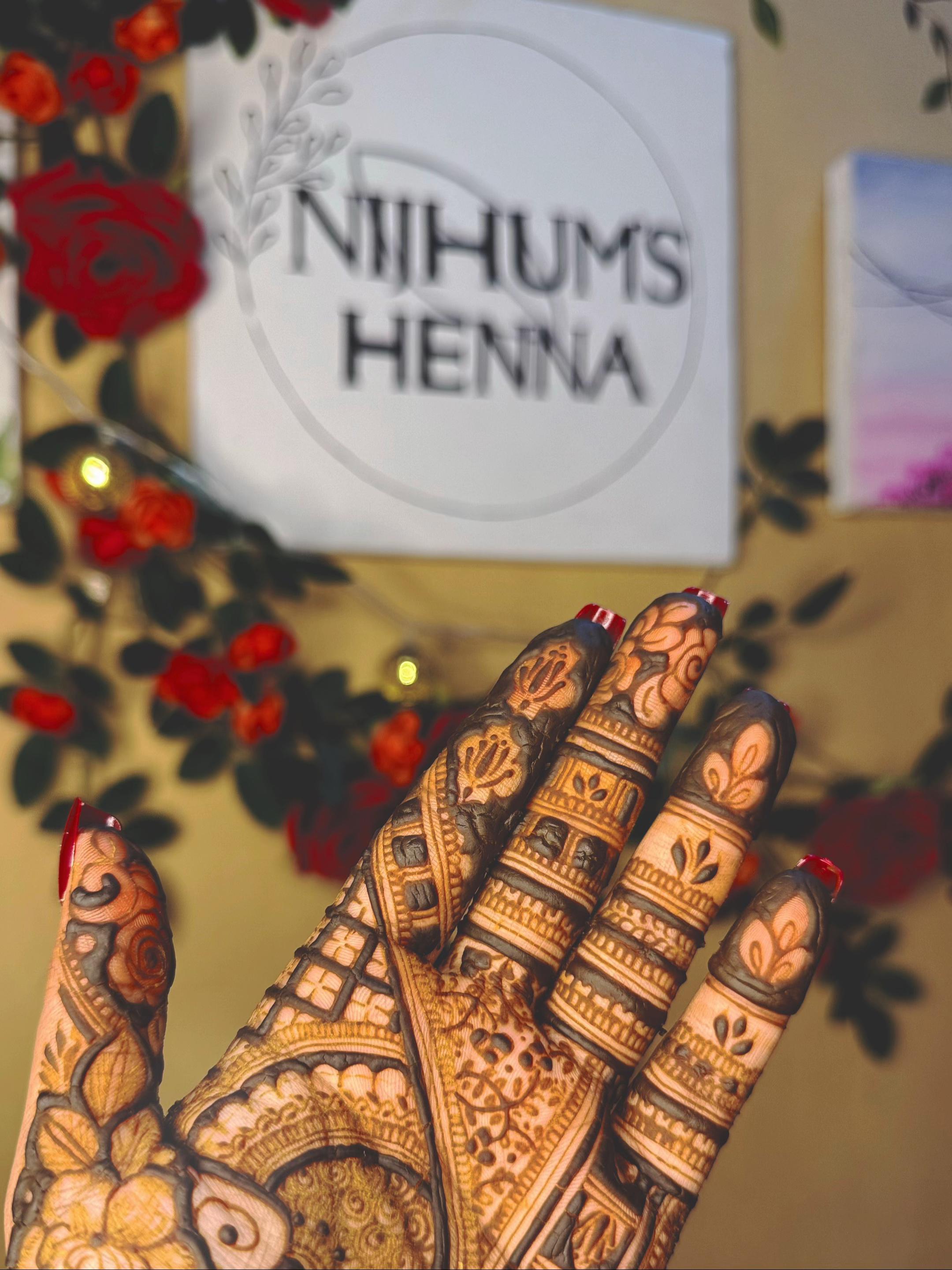 @𝓝𝓲𝓳𝓱𝓾𝓶&rsquo;𝓼 𝓗𝓮𝓷𝓷𝓪