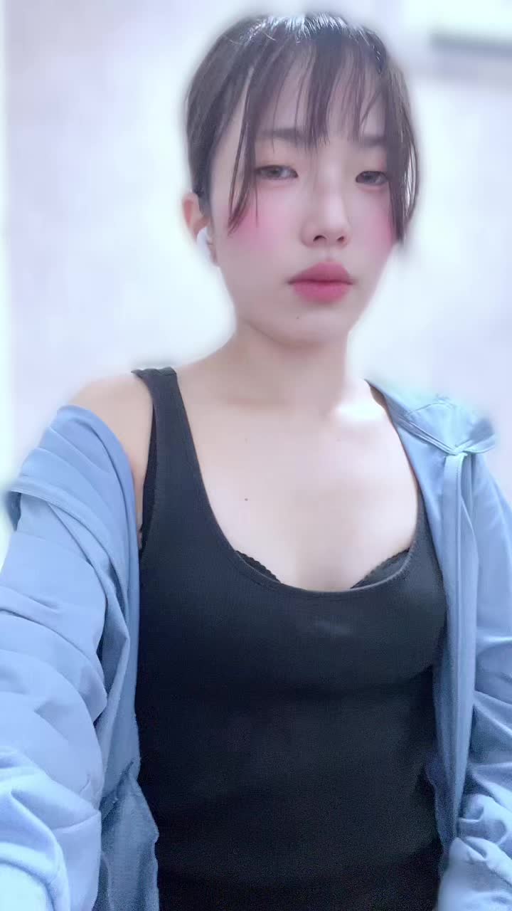 @ᗰᗩᗪOKᗩ🦜🐧
