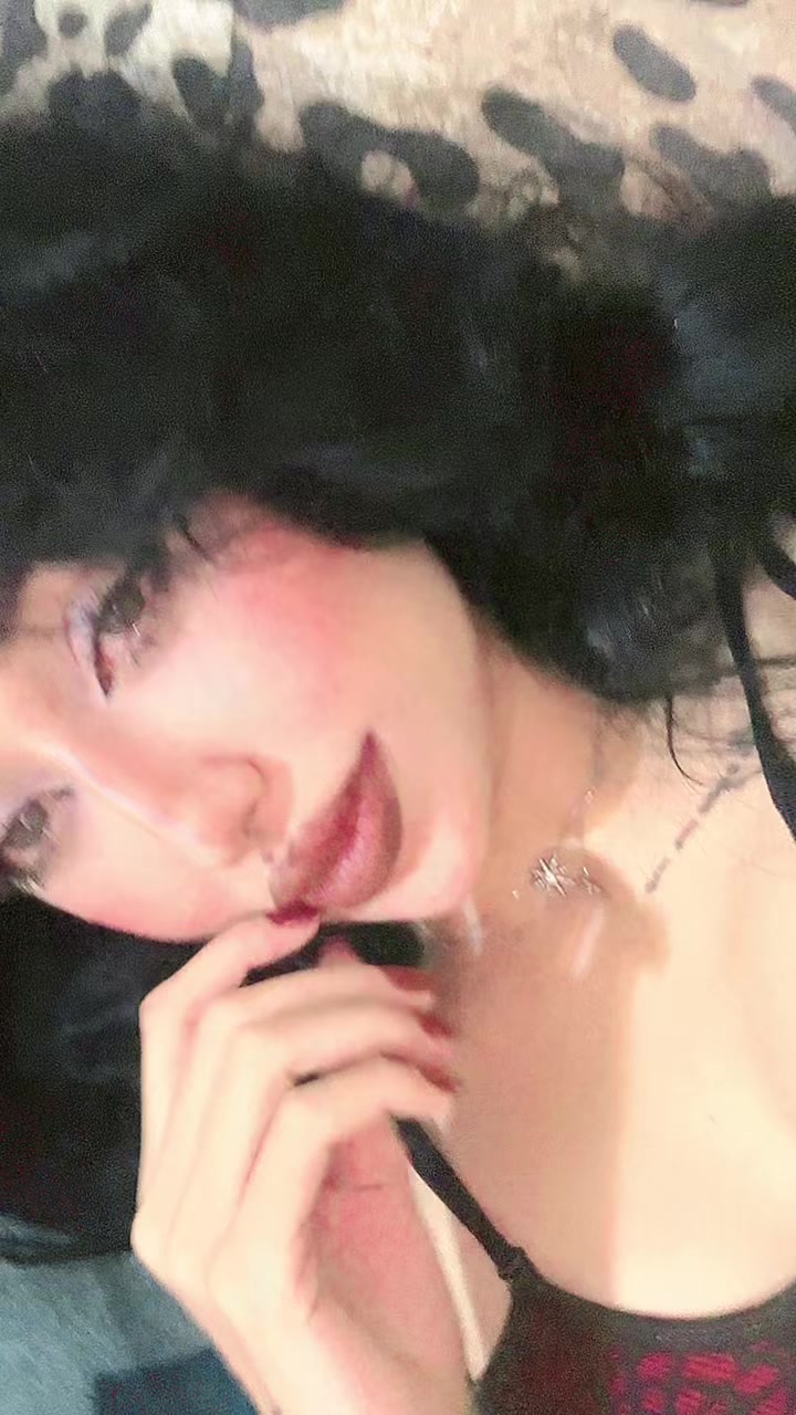 @𝓛𝓲𝓵𝔂𝔂𝔂🐬