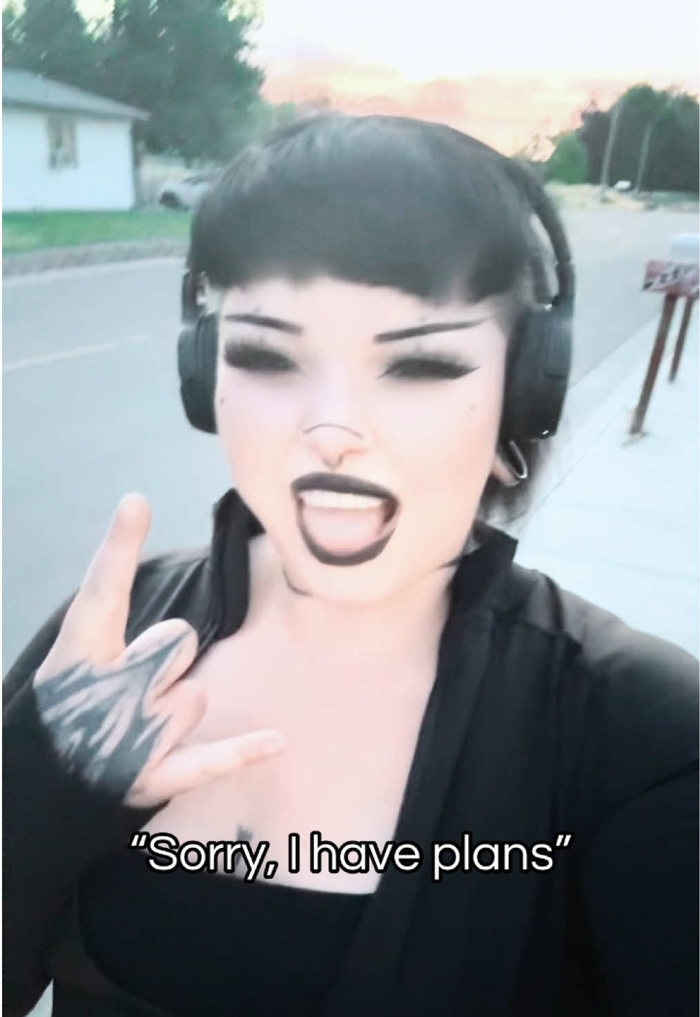 @🕷️𝔰𝔞𝔳𝔶🕷️