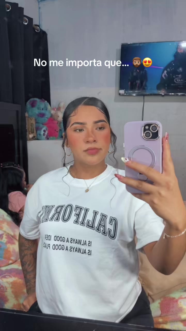 @Meel.🍓🙇🏻&zwj;♀️
