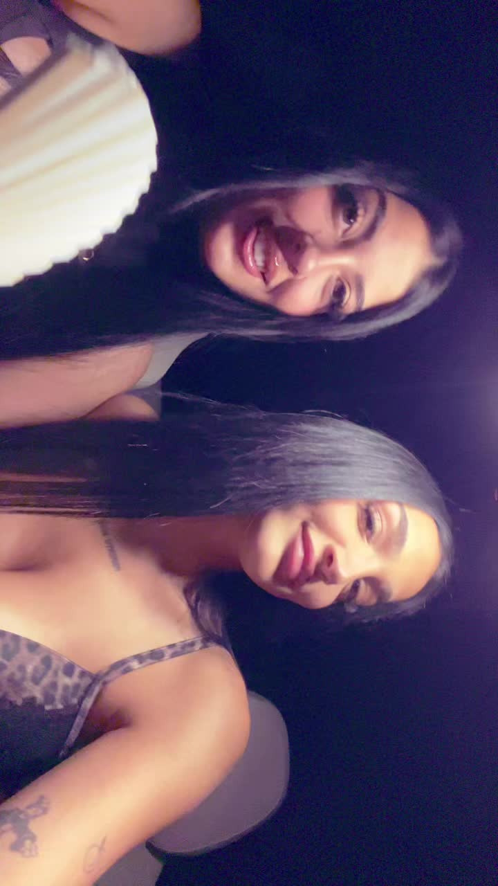 @Desy🕷