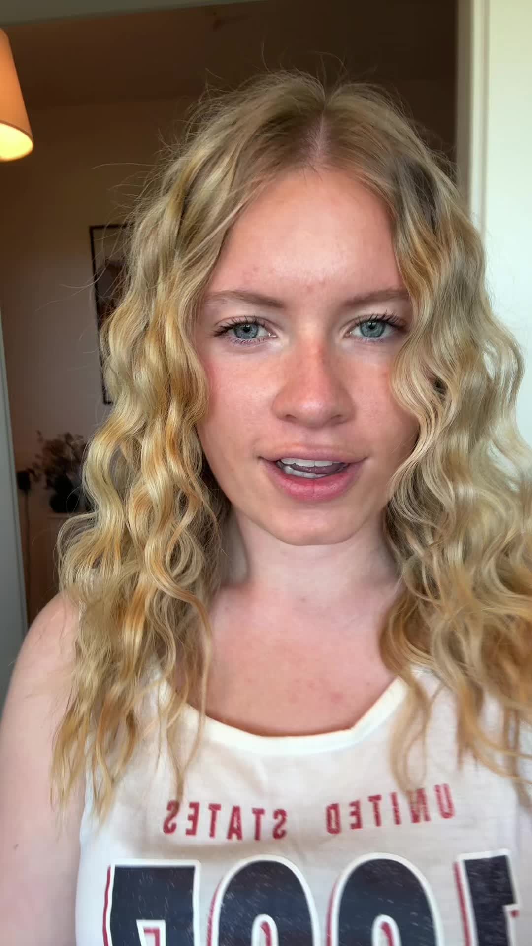 @justlarathings
