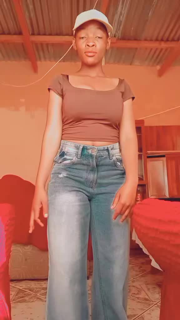 @Tlotli