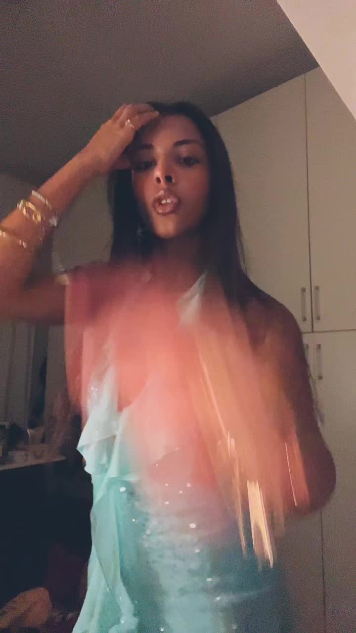 @elenina