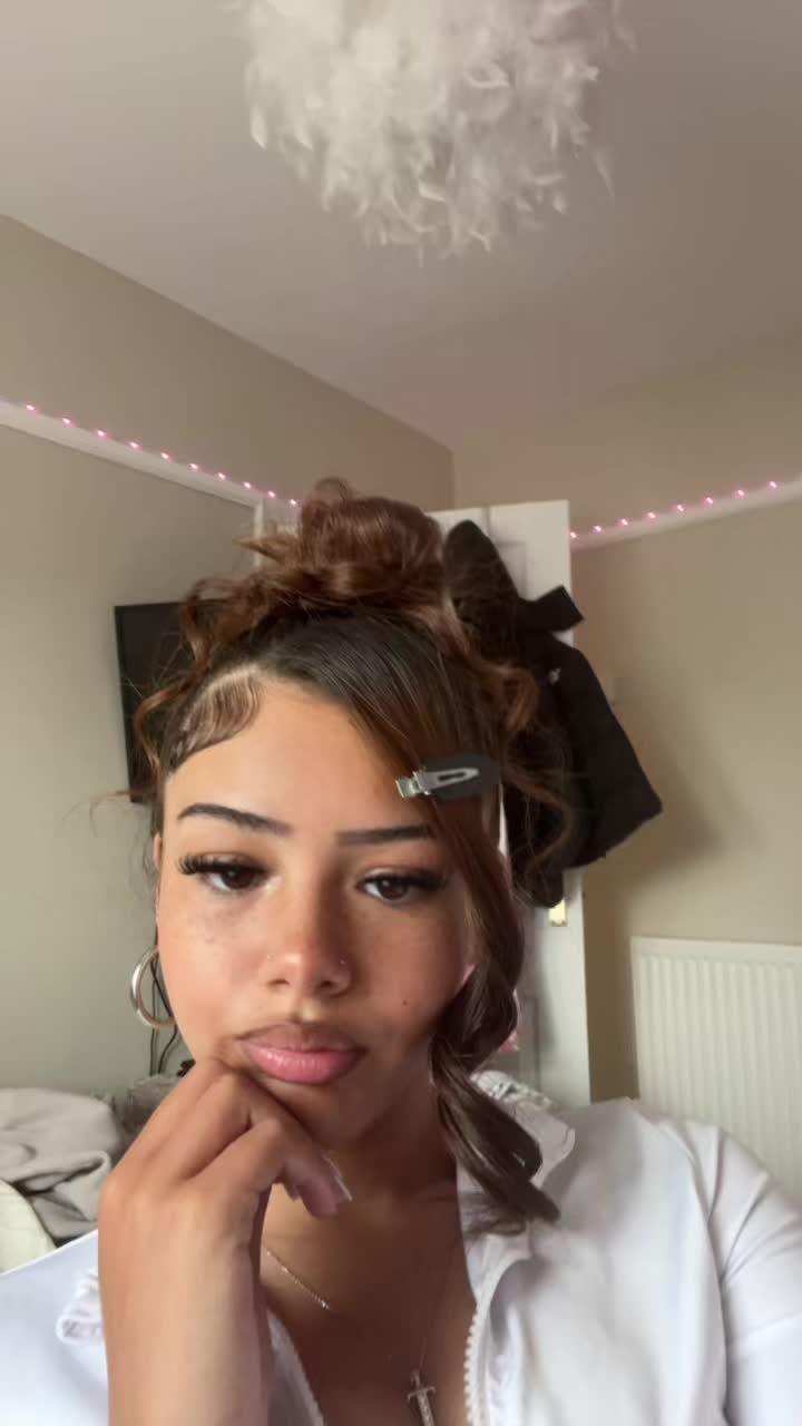 @𝐭𝐞𝐞𝐬𝐬𝐩𝐚𝐦ꨄ