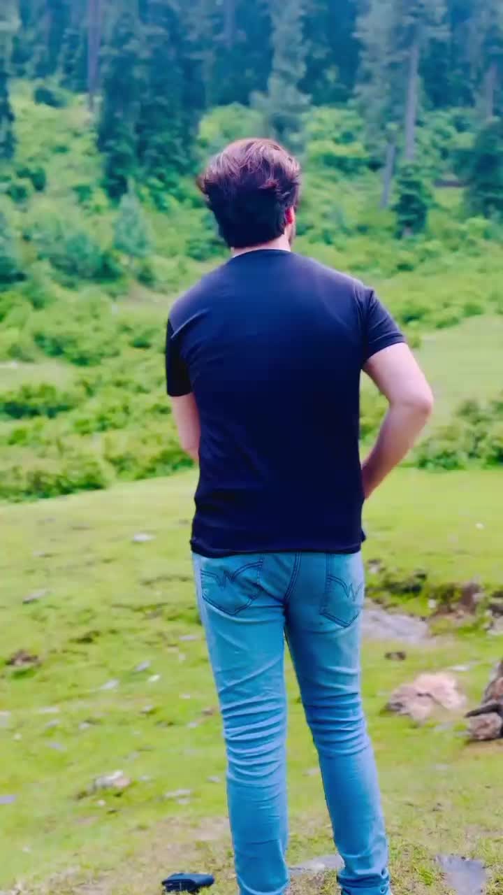 @SHAH RUKH 🦋🌸😻