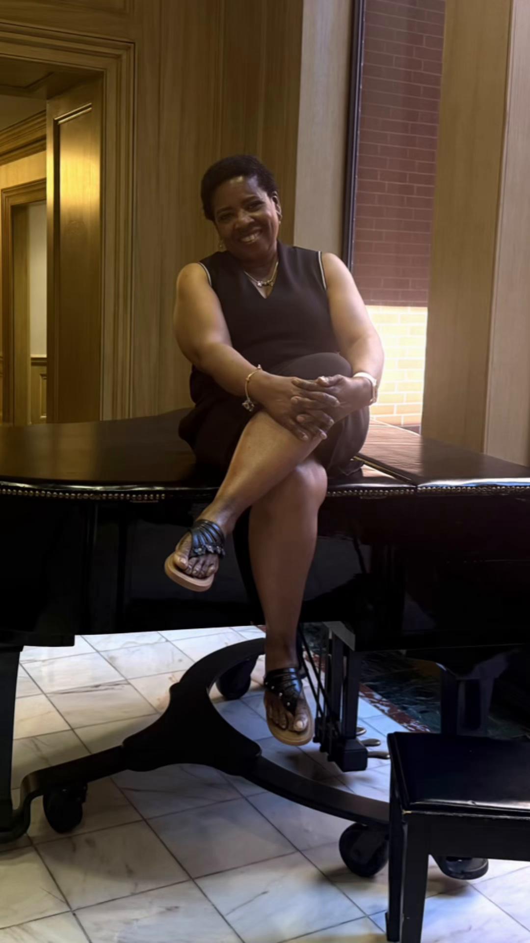 @TikTokmom