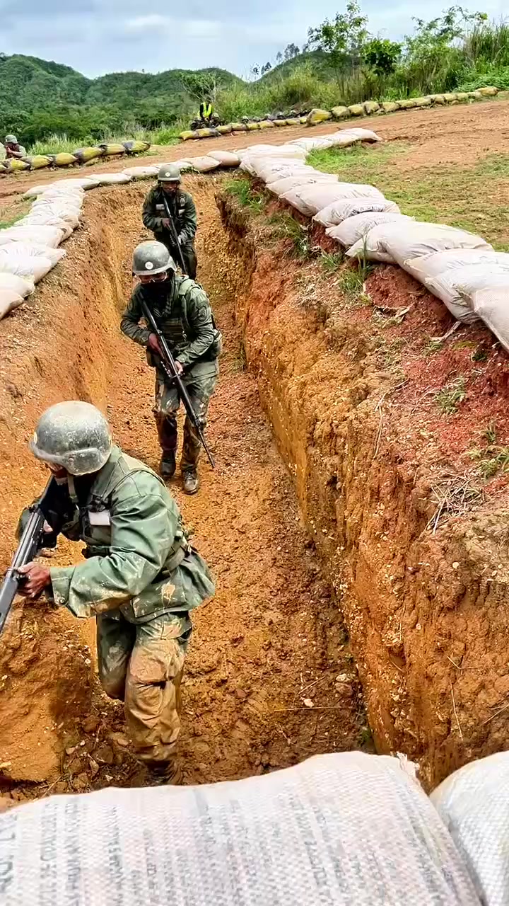 @EjercitoBolivariano