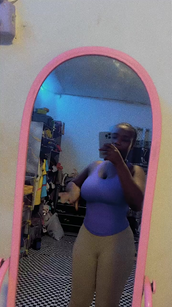 @🖤🦋Akosua oxygen 🫧♎️❤️🤭