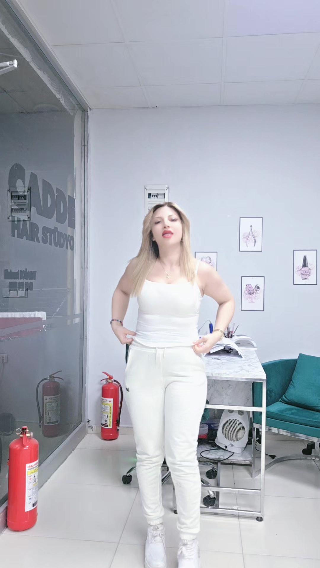 @GECENİN KRALİ&Ccedil;ESİ 👊🏻💋💄😉