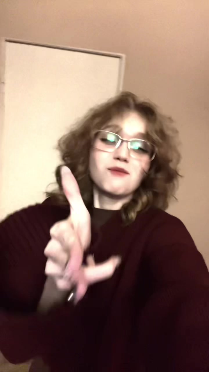 @Эшик