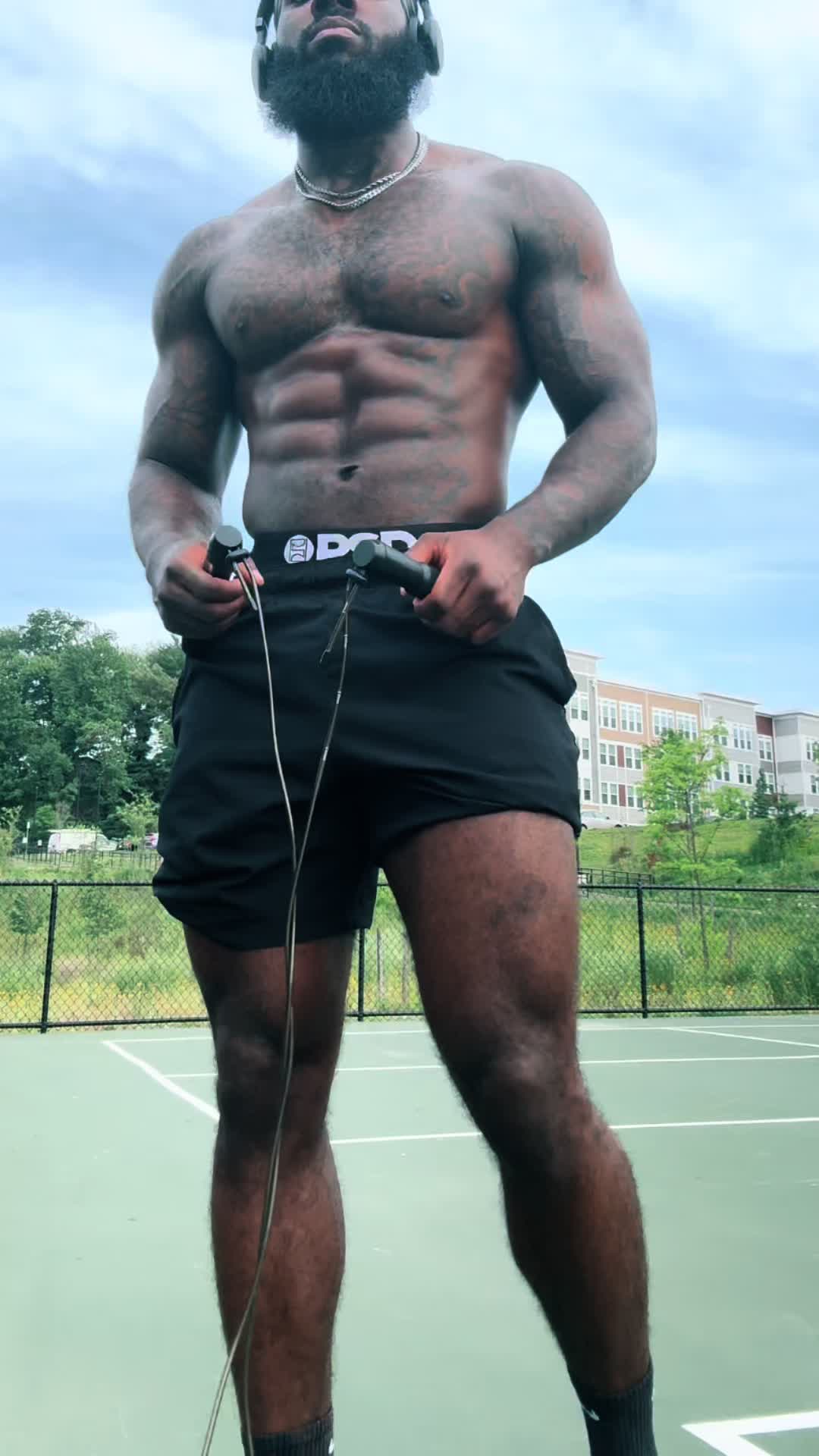 @bigq385