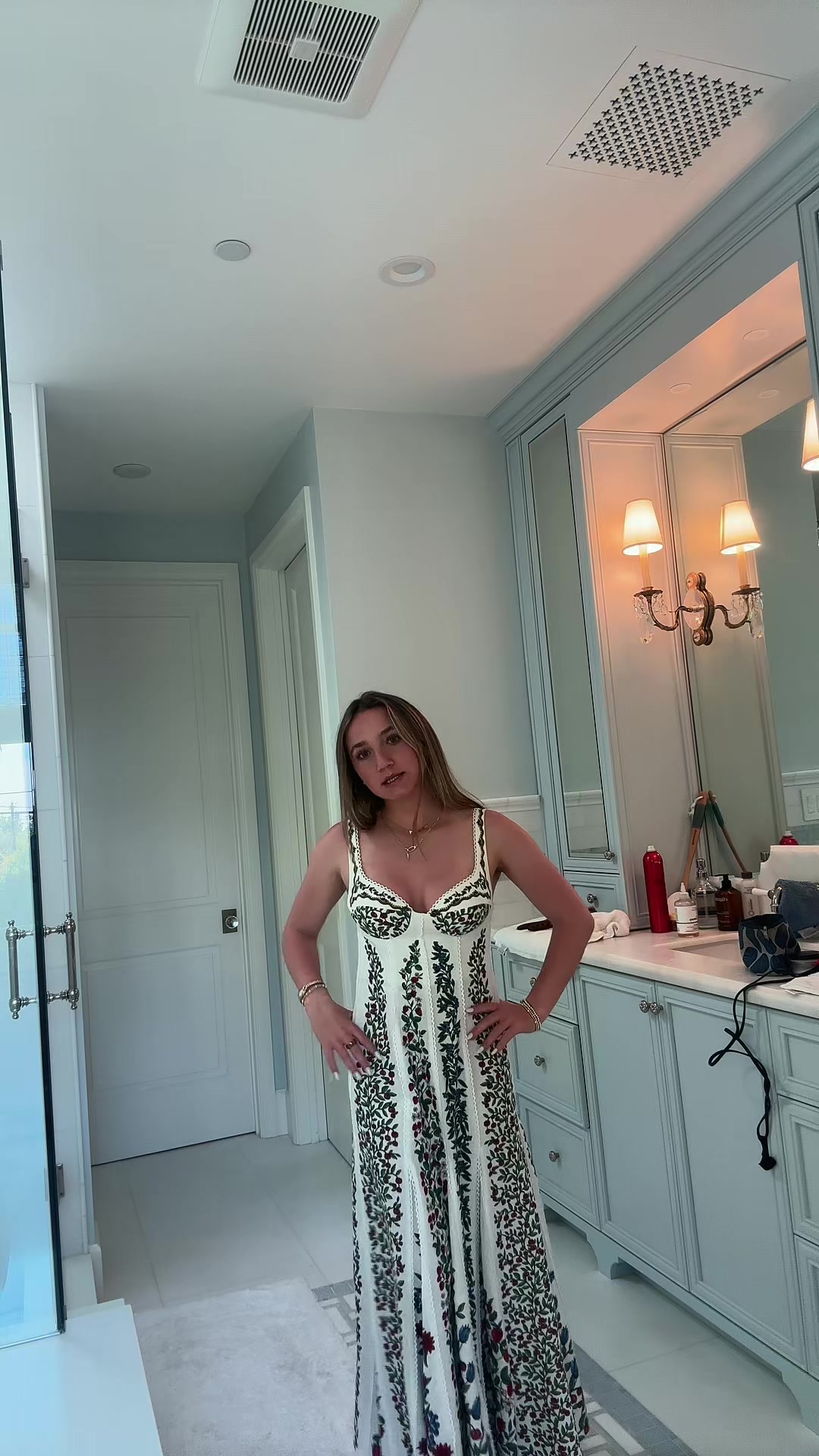 @Emmy🧚💐🦄✌️