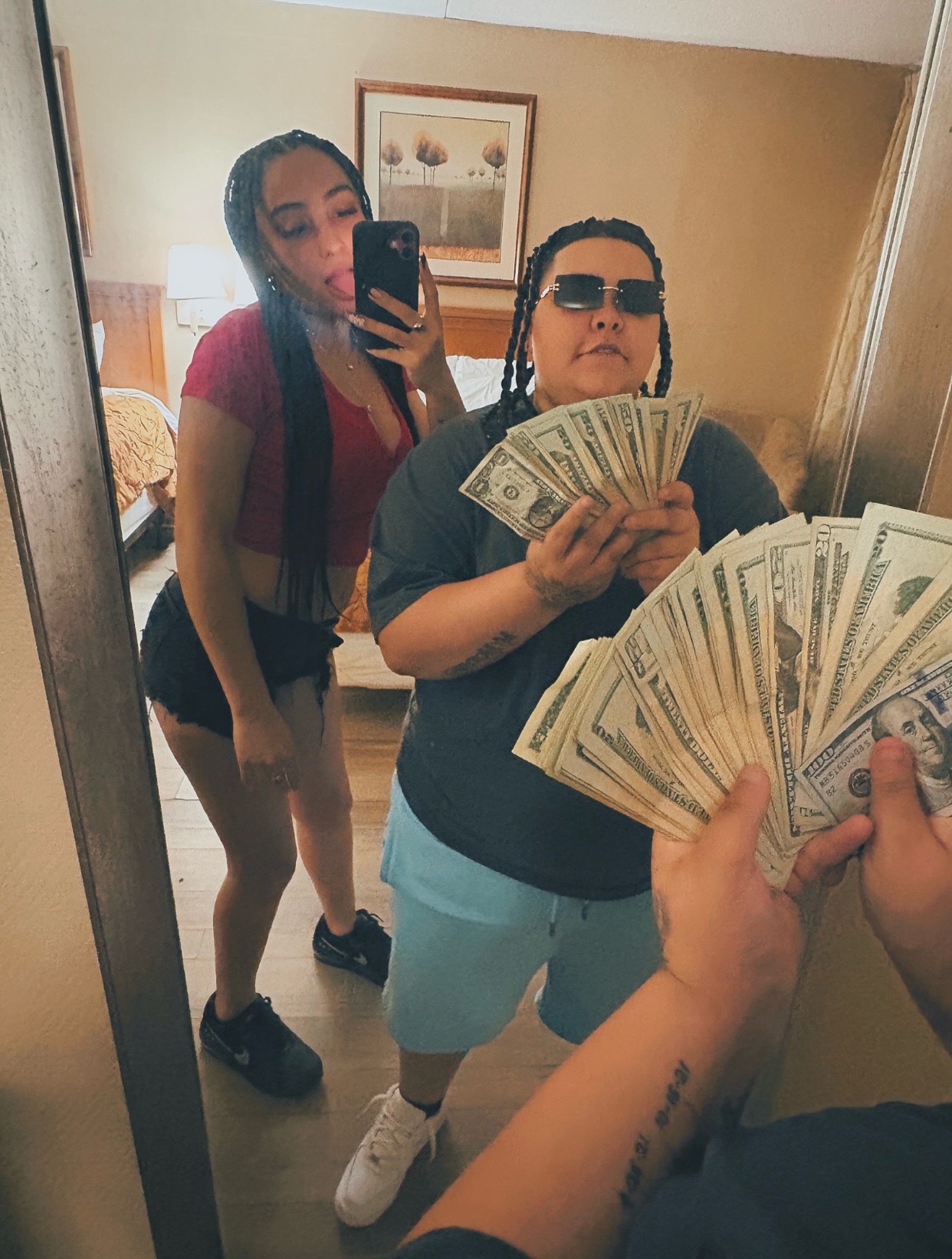@aisiana
