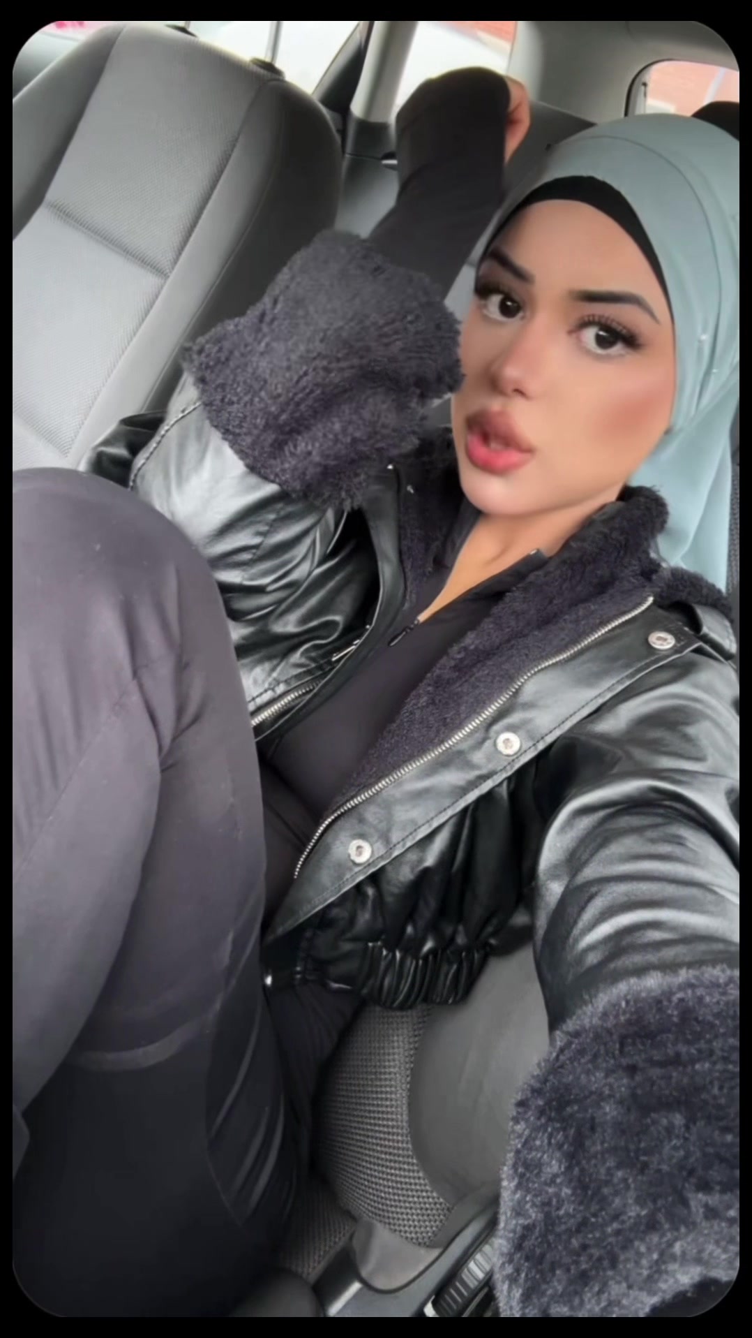 @Alinxa R🫶🏻