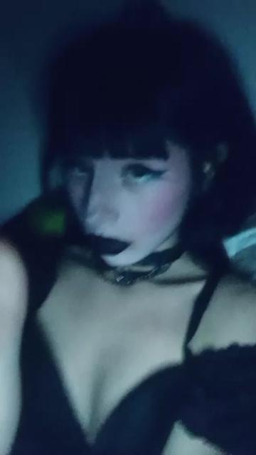 @Horrorkittyzz