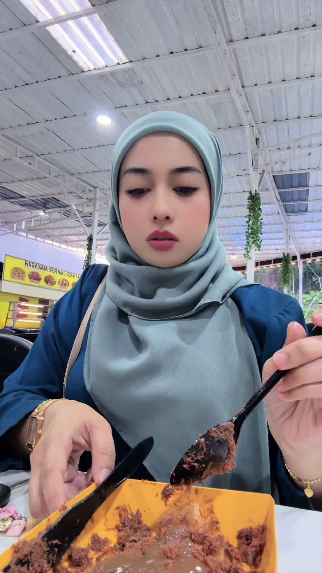 @Anis Marhanis