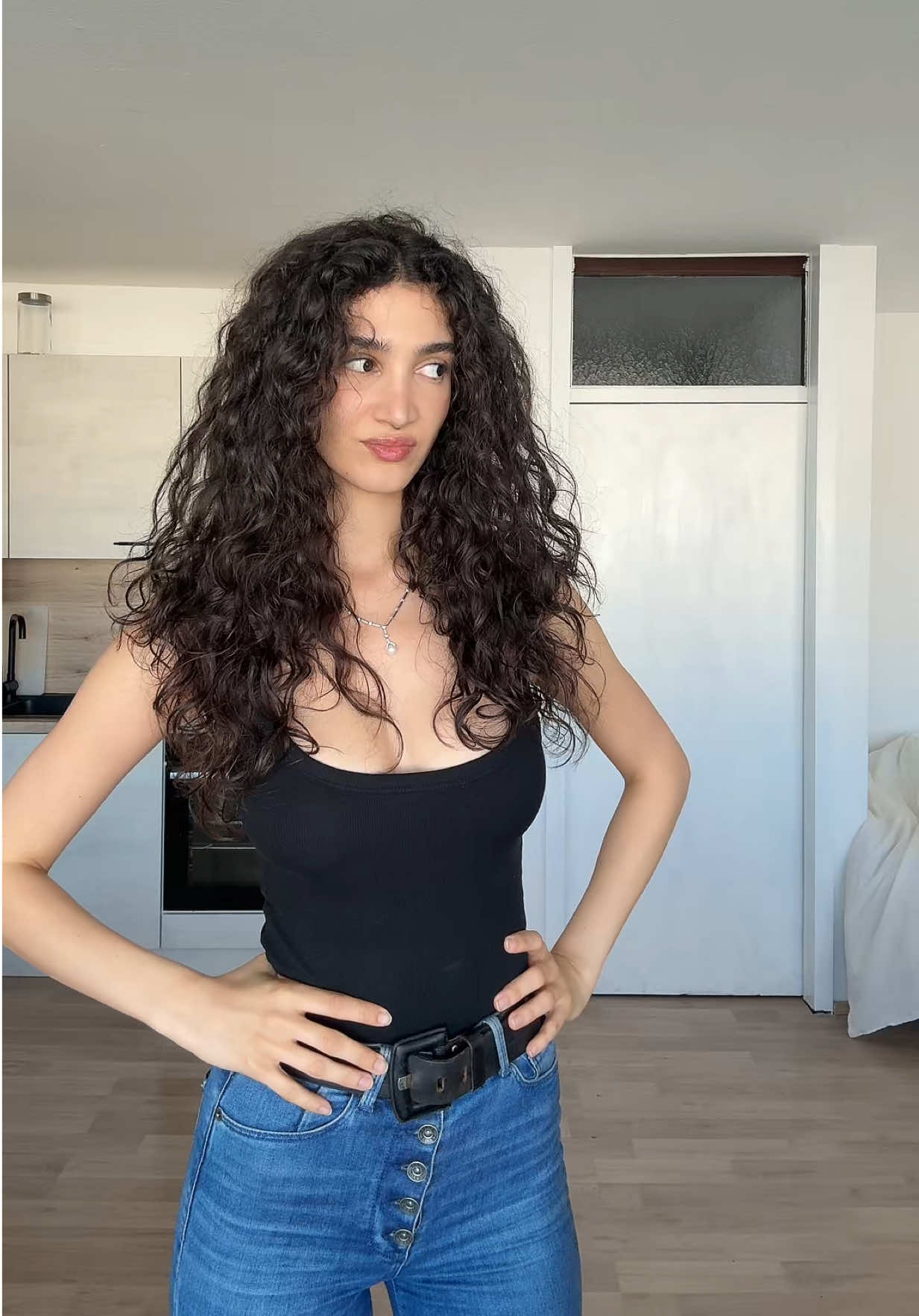 @Yasi Yari