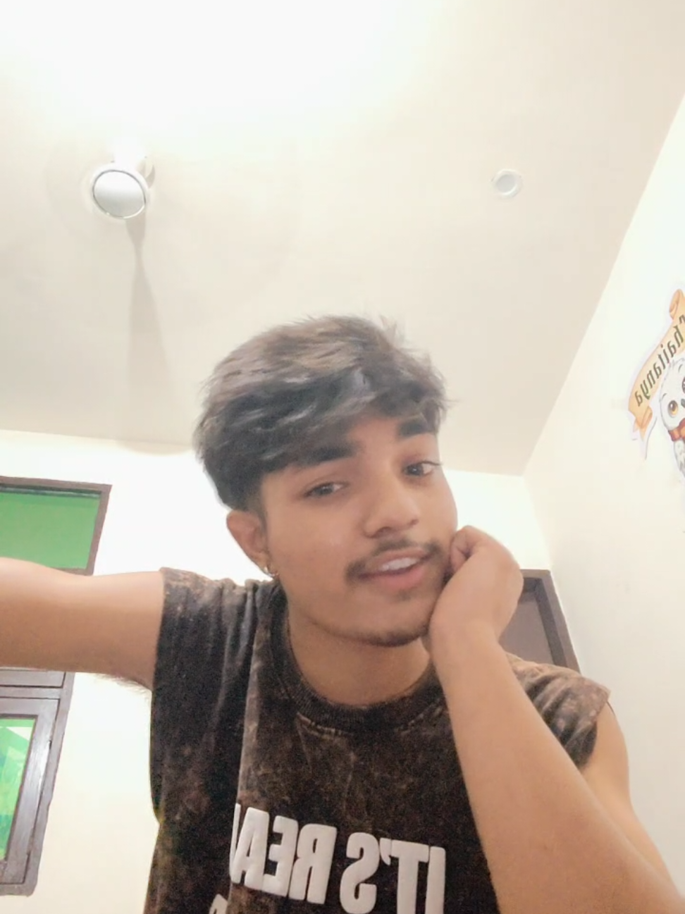 @Ankit>👀💖3