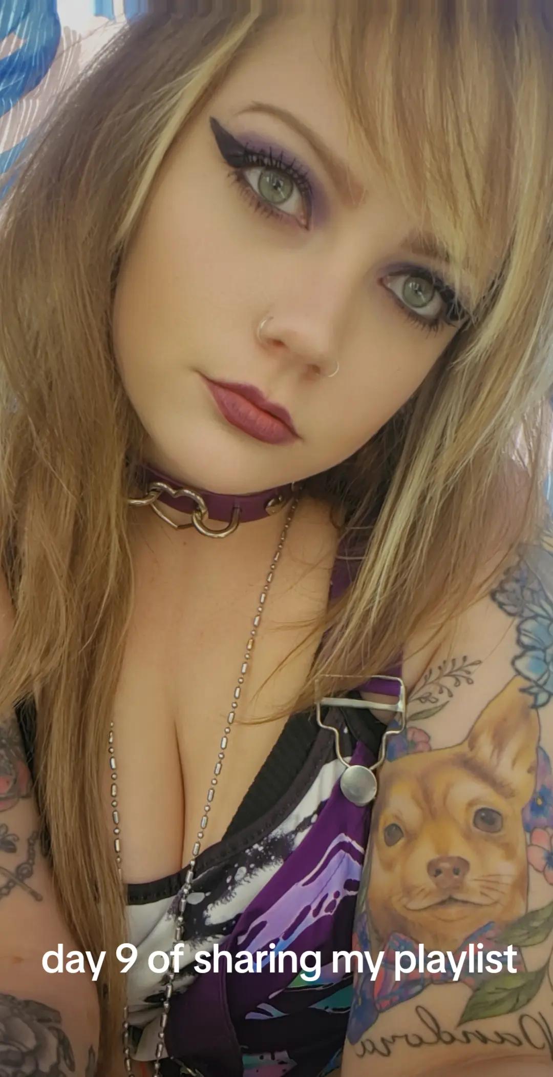 @HayleyCakes