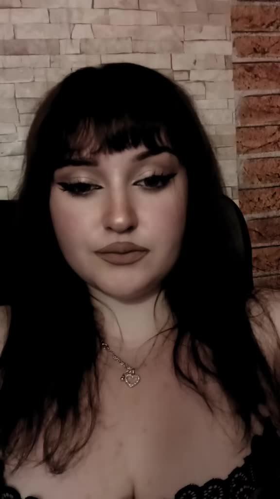 @🥀~𝓐𝓷𝓲𝓪~🥀