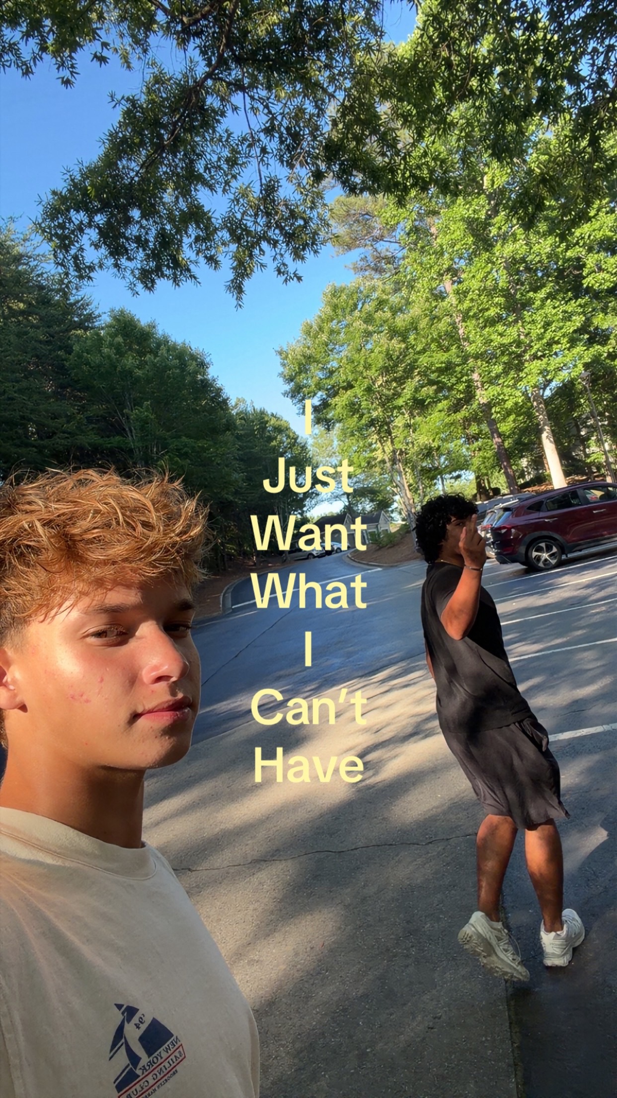 @🏄&zwj;♂️
