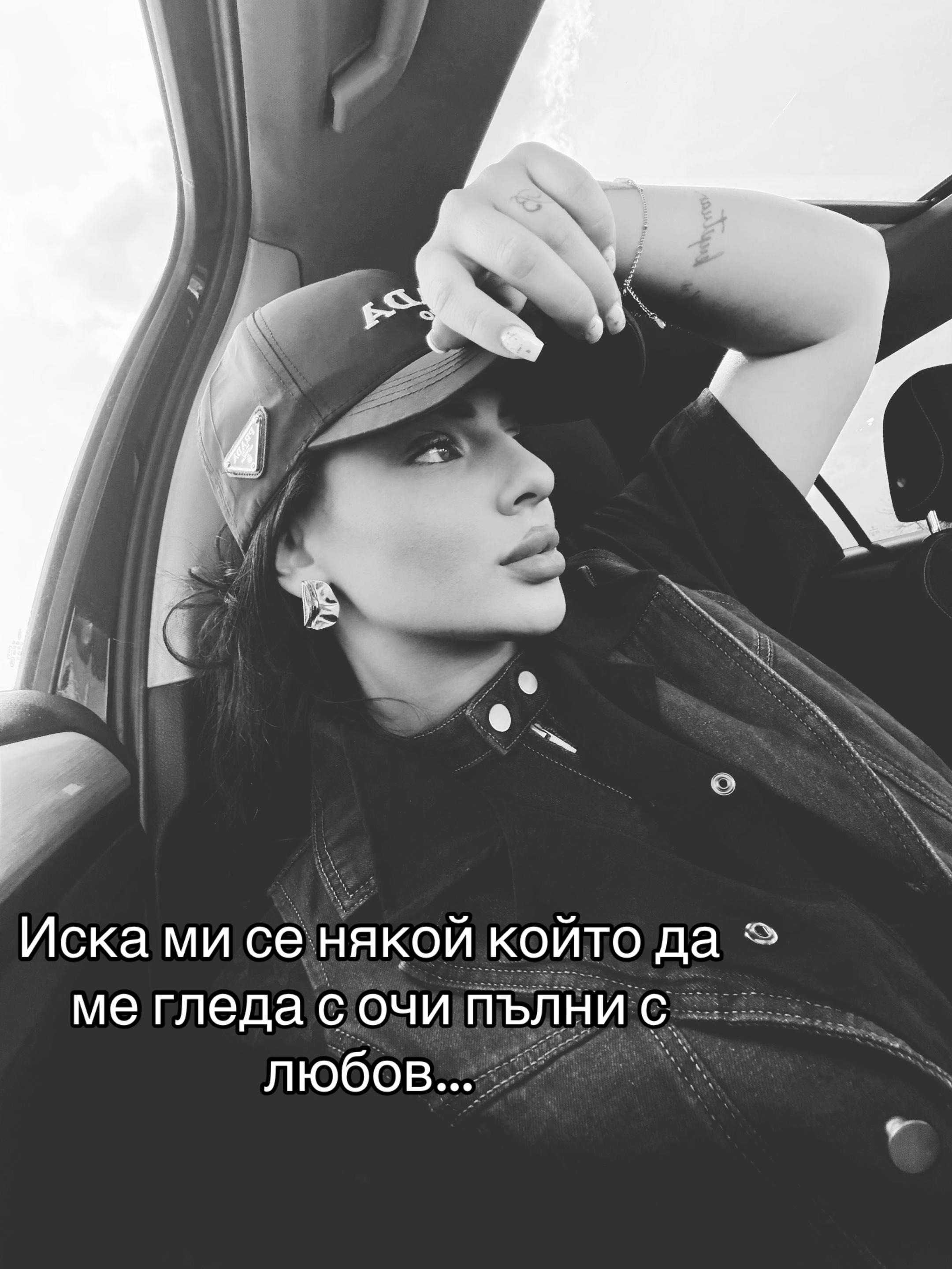 @LorelaiM