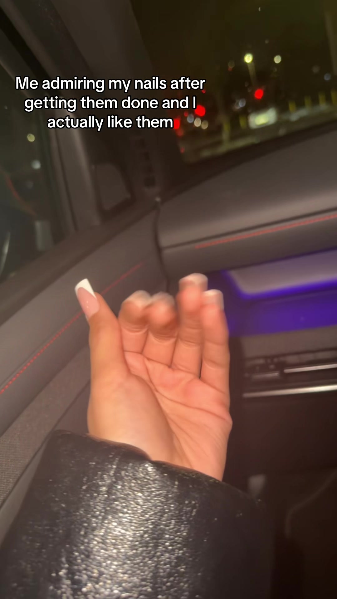@anuxo_
