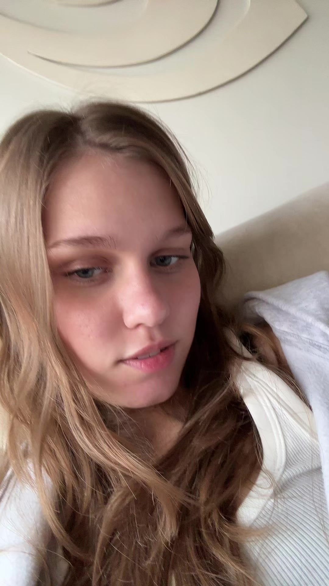 @isaforneckt