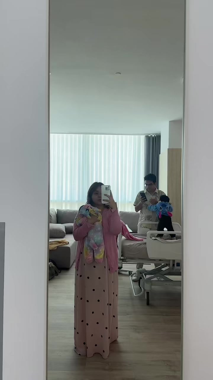 @AlexiaMorales_OF