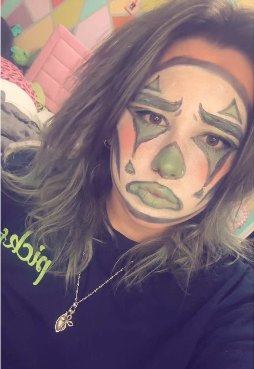 @☹𝘛𝘩𝘢𝘵 𝘚𝘢𝘥 𝘊𝘭𝘰𝘸𝘯☹