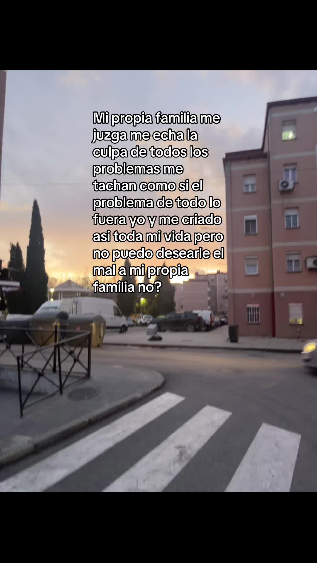 @👻