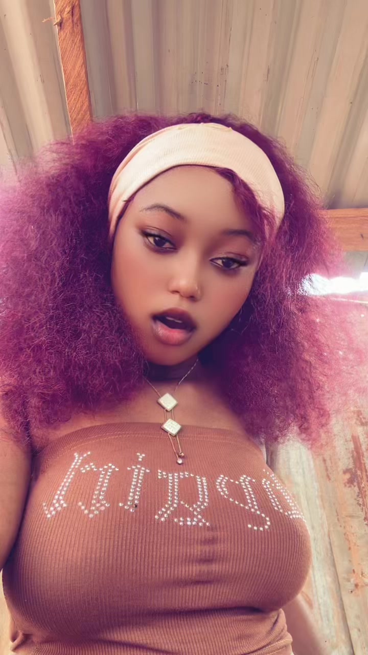 @Yasmine Oula&iuml;