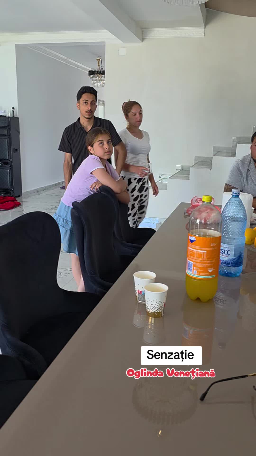 @OglindaVenetiana