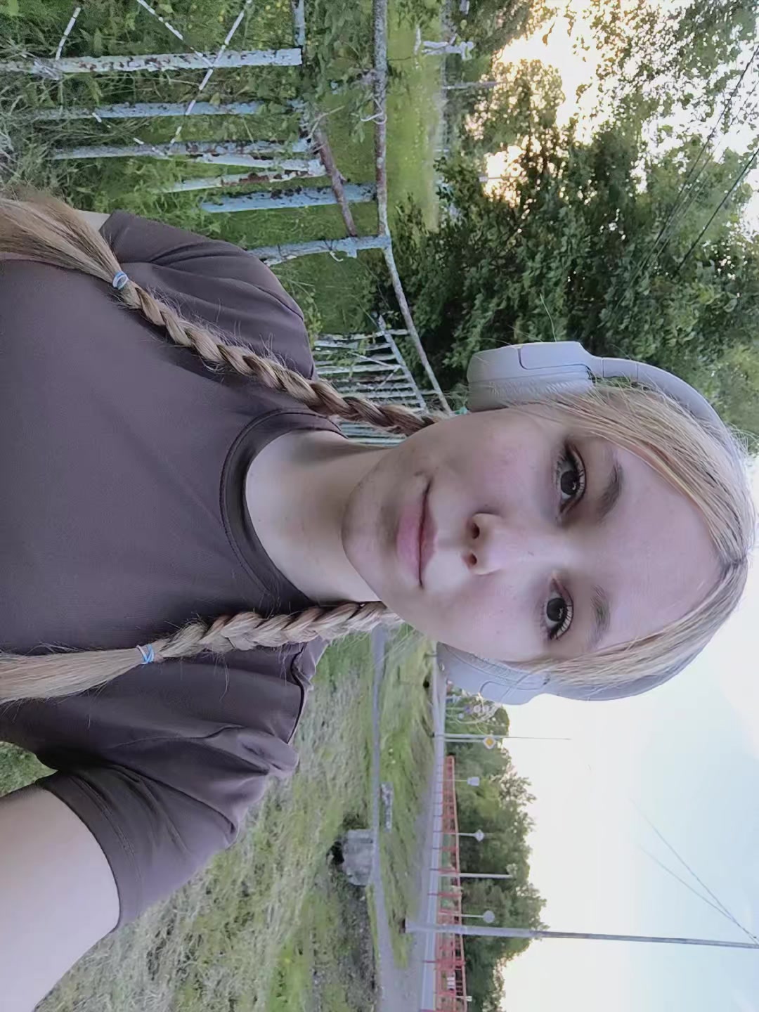 @Дина