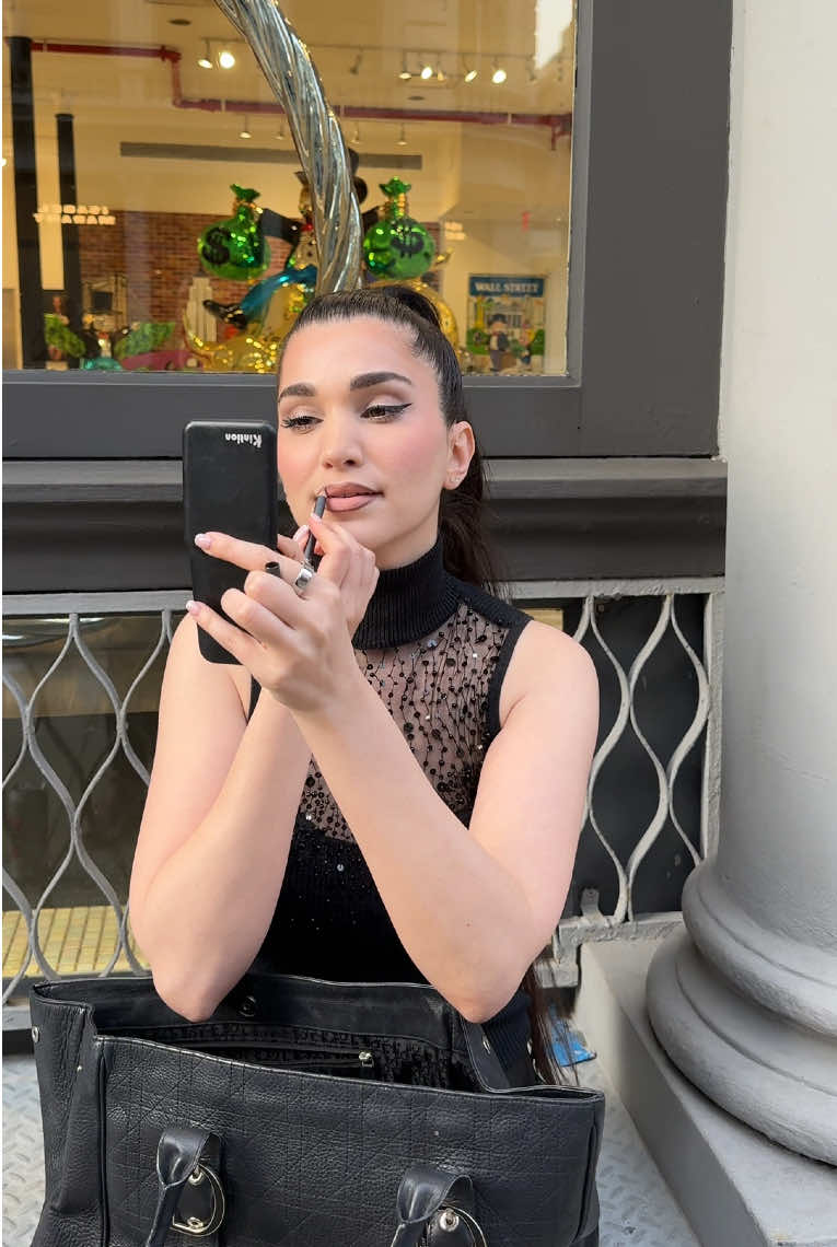 @Bibi