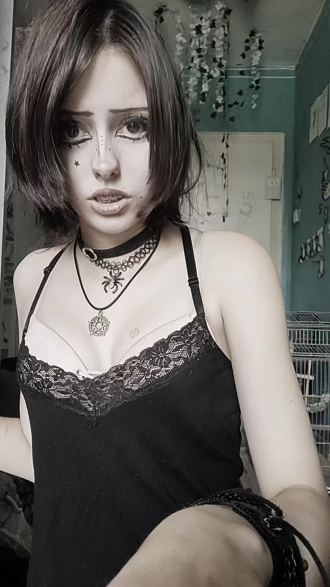 @MiloTerm404🗡🌙